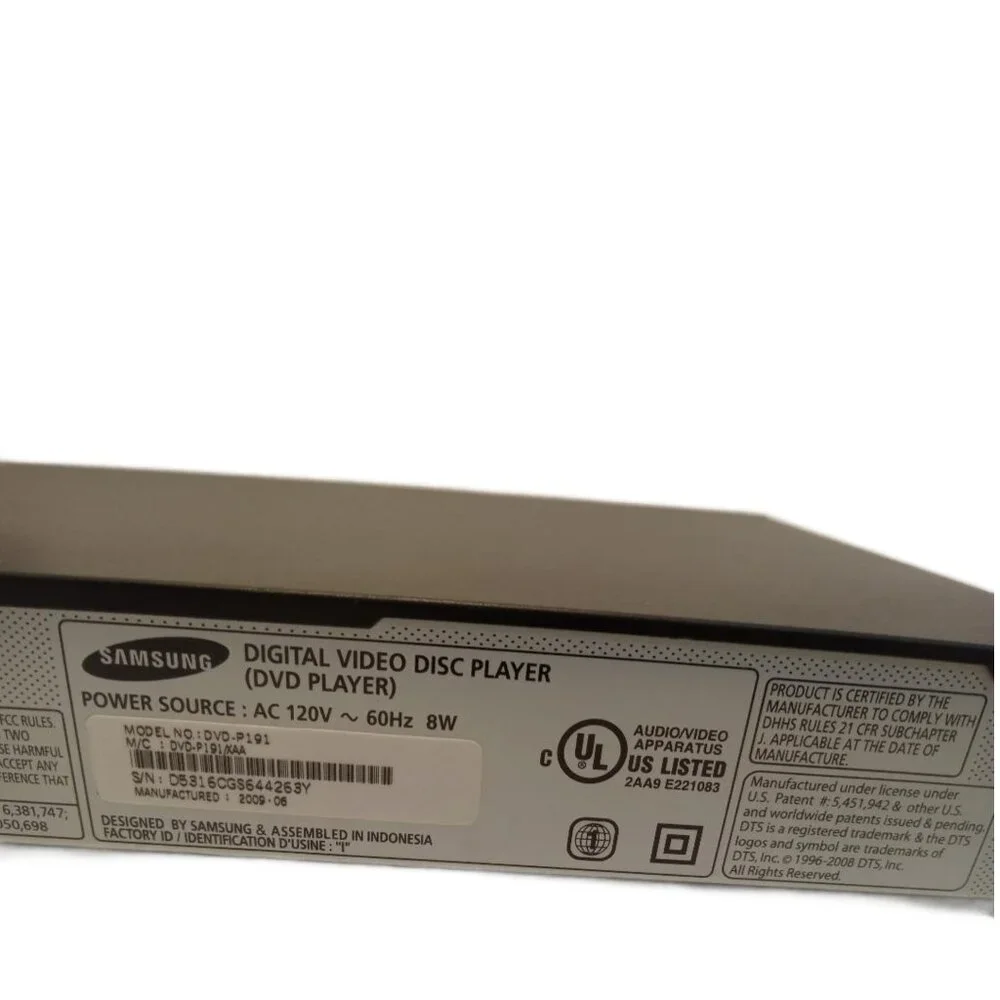 Samsung DVD Player Model DVD-P191 Black Multi Region Progressive Scan No Remote - Picture 4 of 5